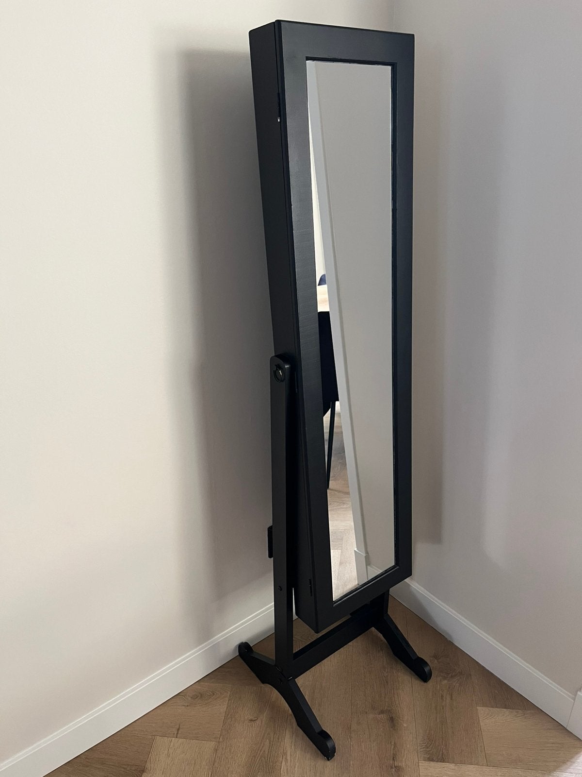 Zwarte sieraden kast met spiegel!, Ophalen, Minder dan 50 cm, Gebruikt, 100 tot 150 cm