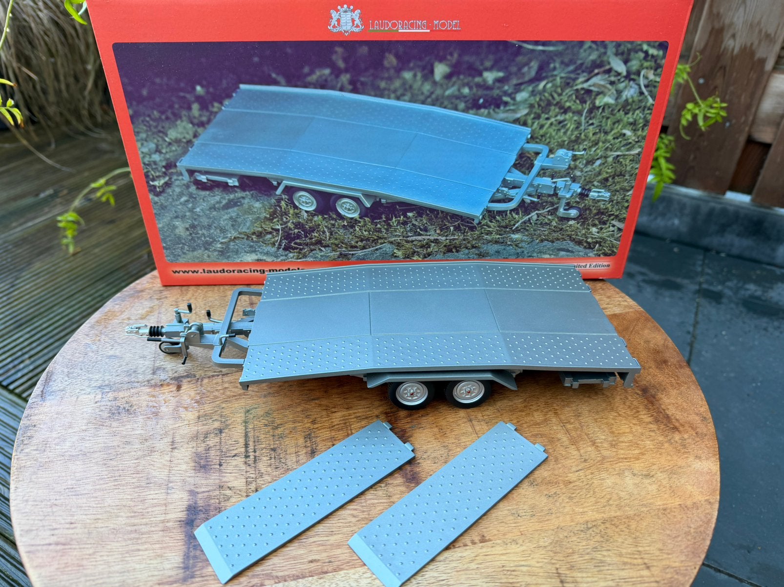 Laudo Racing Ellebi autoambulance transporter 1:18, Ophalen of Verzenden, Nieuw, Overige typen, Overige merken