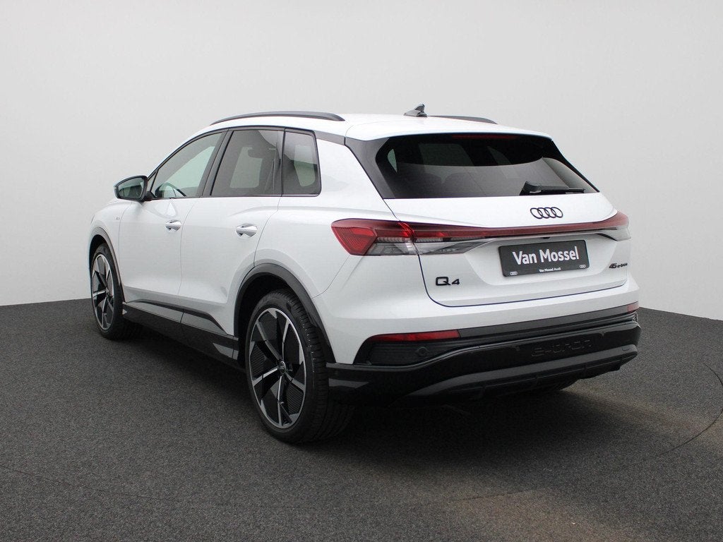 Audi Q4 e-tron 45 S edition 286 PK | S-line | Automaat | Nav, Auto's, Audi, 12 maanden, Achterwielaandrijving, Gebruikt, Zwart