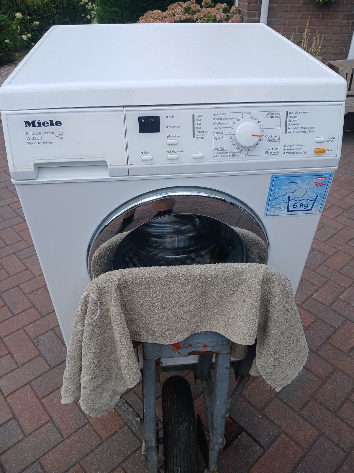 Miele Wasmachine, Witgoed en Apparatuur, Ophalen, 1200 tot 1600 toeren, Gebruikt, Handwasprogramma