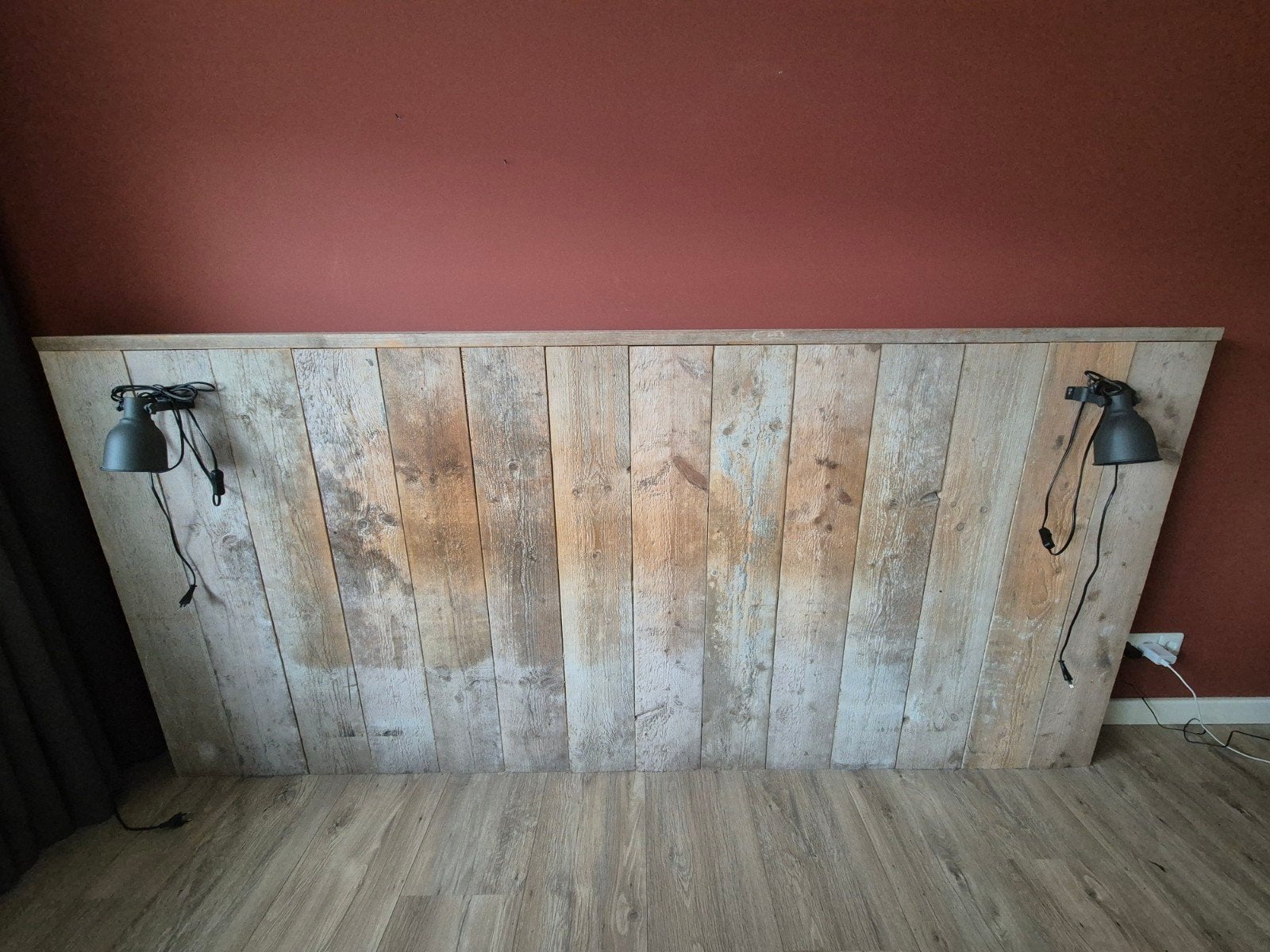 Uniek houten hoofdbord met lampen, Ophalen, Bruin, Tweepersoons, Zo goed als nieuw