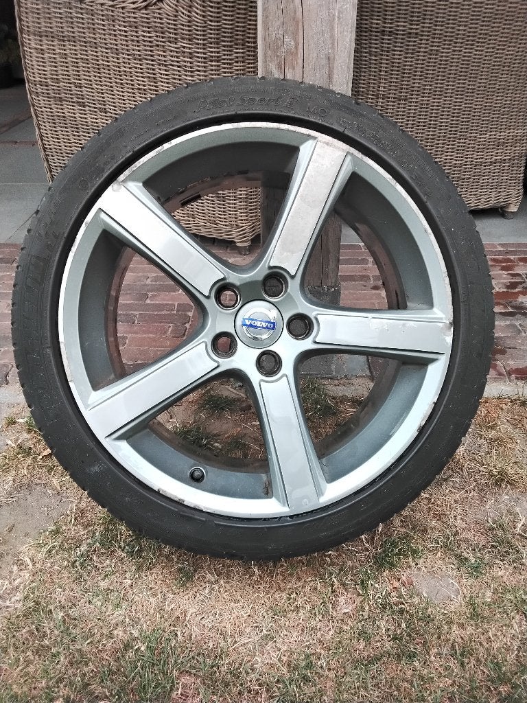 Michelin Pilot Sport 3 band met velg voor Volvo, Ophalen, Gebruikt, Volvo