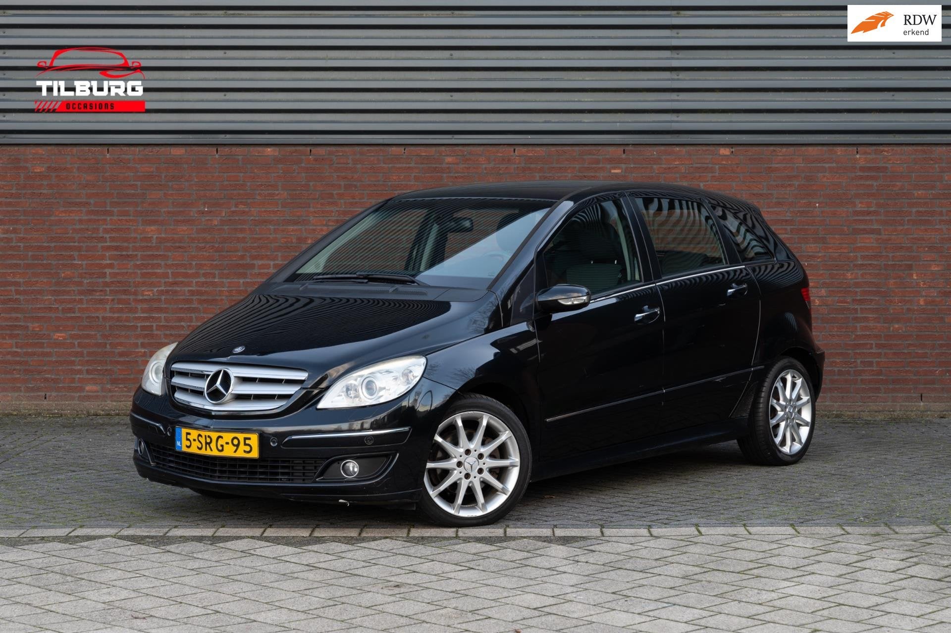 Mercedes-Benz B-klasse 200 Automaat Bak kapot, 136 pk, Gebruikt, 4 cilinders, 1290 kg