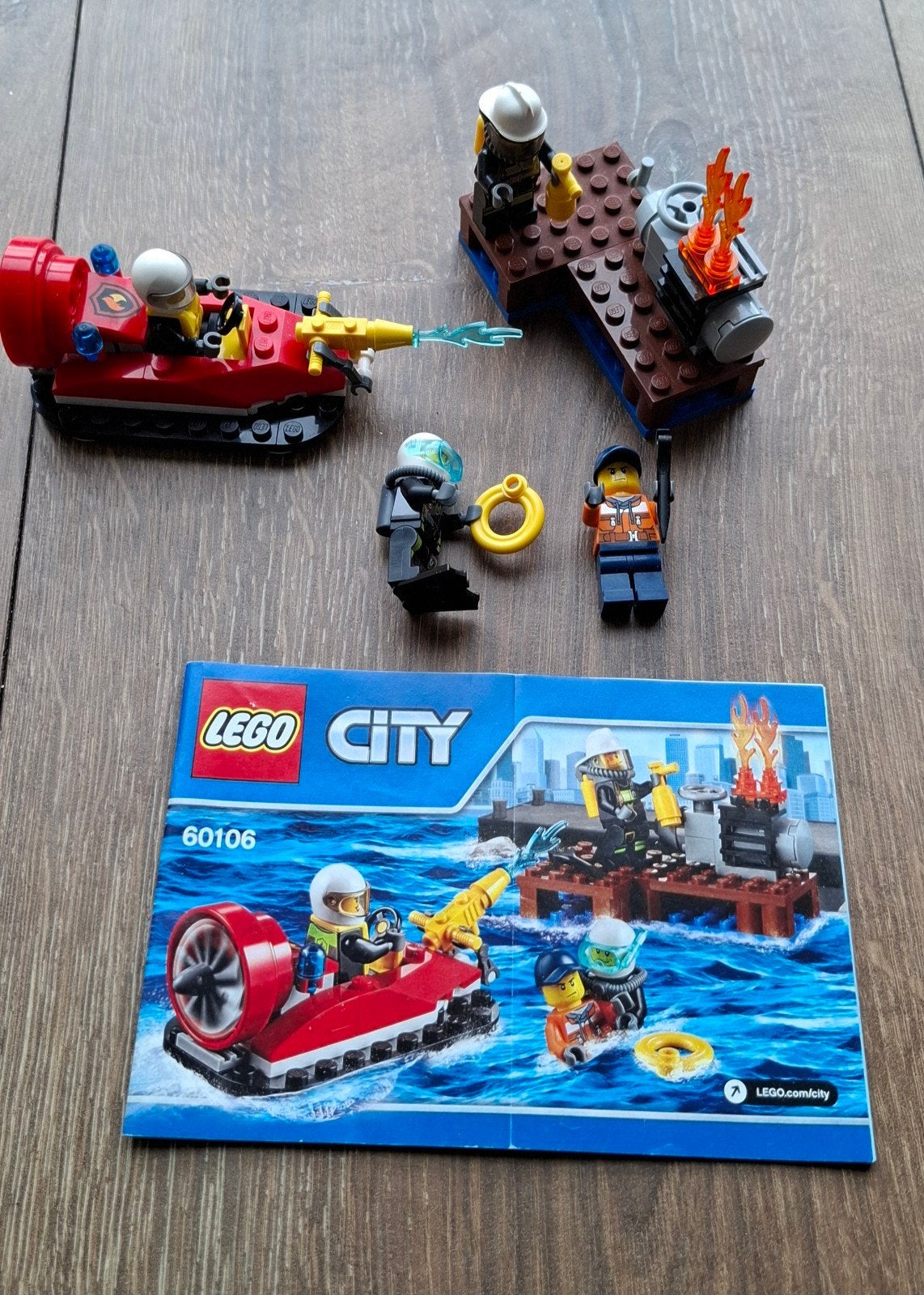 Lego City brandweer starterset, 60106, Kinderen en Baby's, City, Lego, Ophalen of Verzenden, Zo goed als nieuw