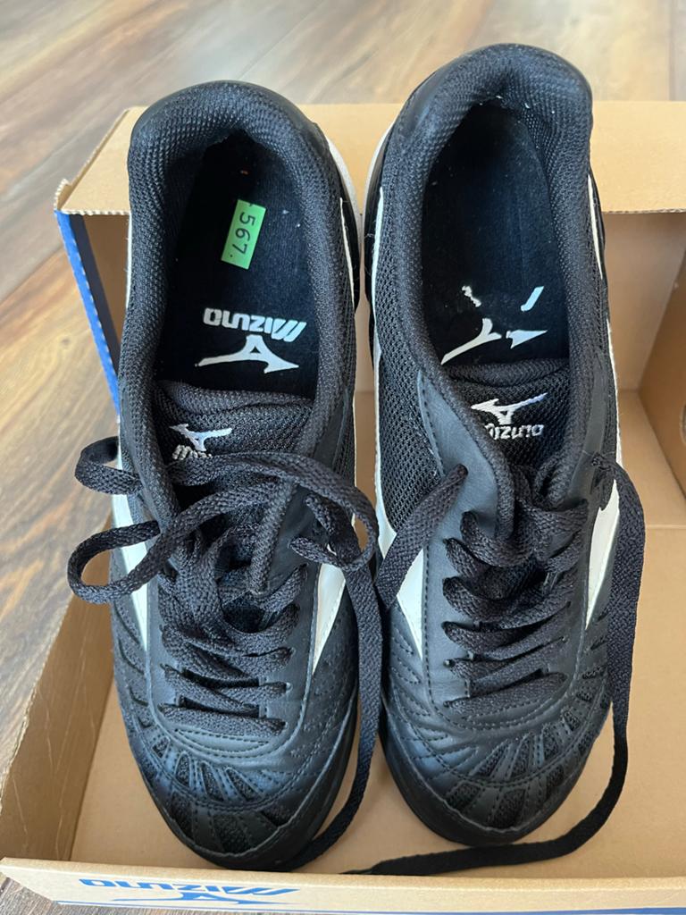 Te koop zaalvoetbalschoenen maat 41, Ophalen, Schoenen, Nieuw, Maat M