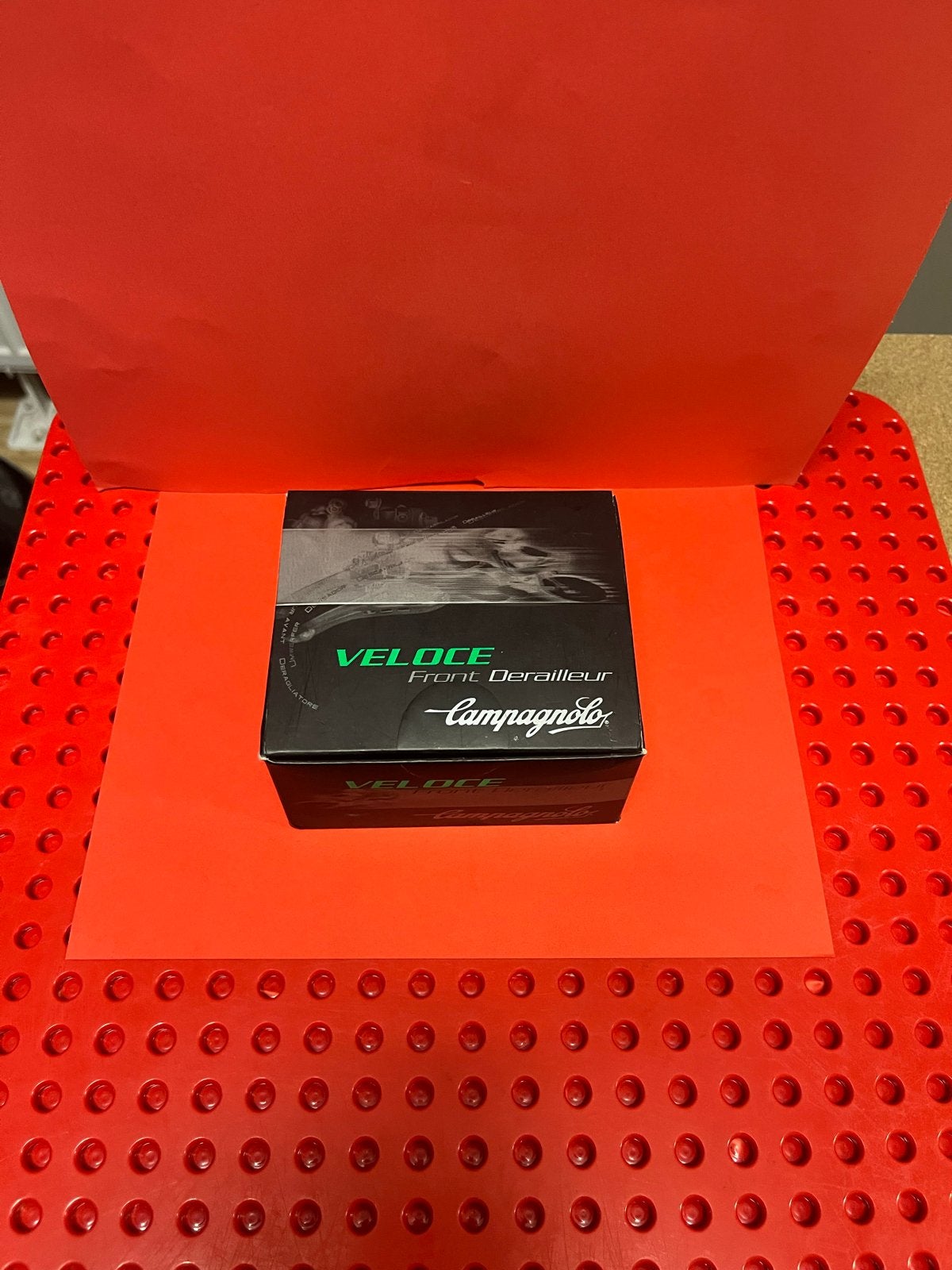 Nieuwe Campagnolo Veloce Voorderailleur 9/10 Speed Braze-On, Fietsen en Brommers, Nieuw, Ophalen of Verzenden, Derailleur of Ketting