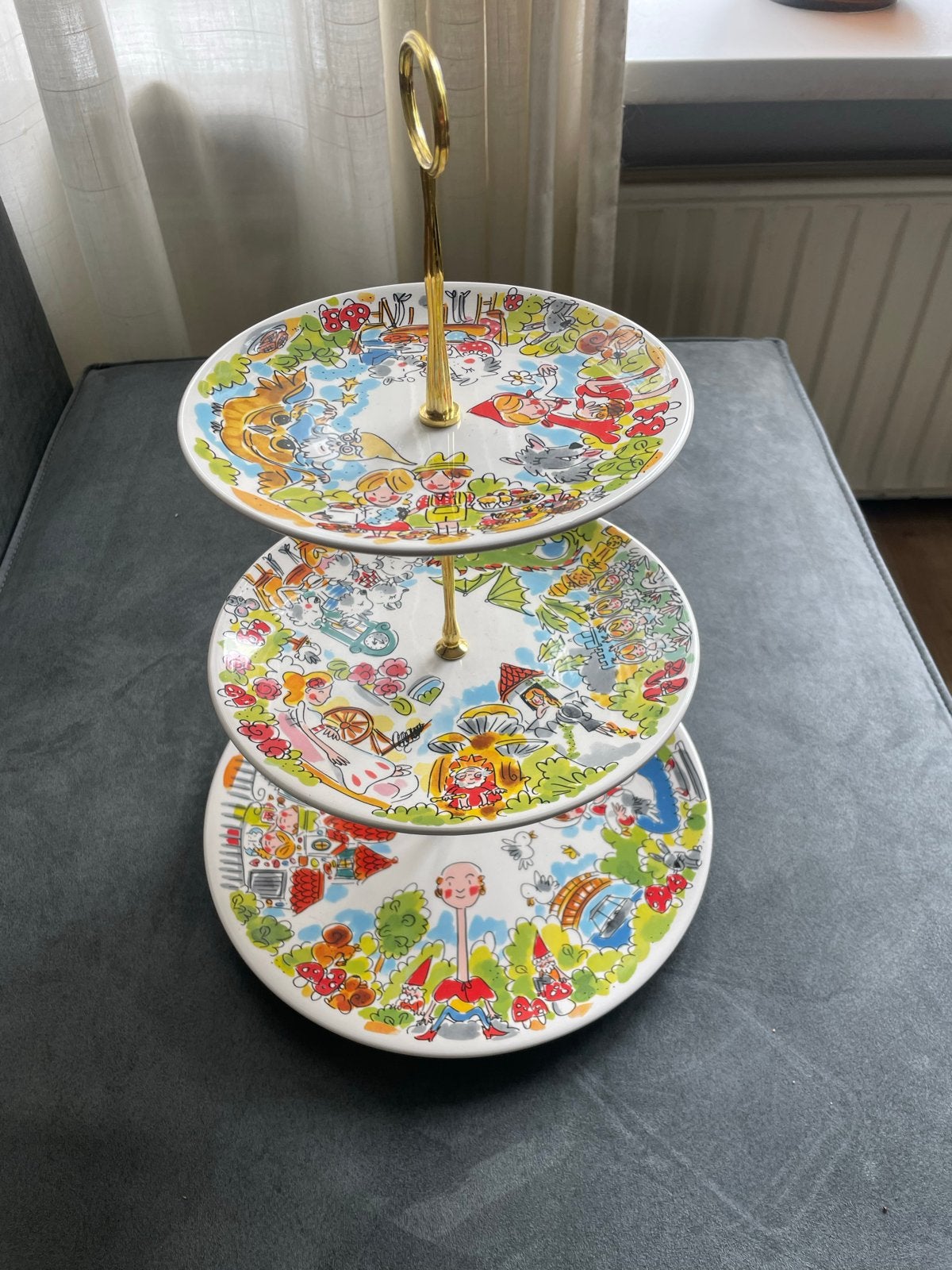 Blond: Efteling etagere met sprookjesfiguren, Overige merken, Keramiek, Overige typen, Ophalen of Verzenden
