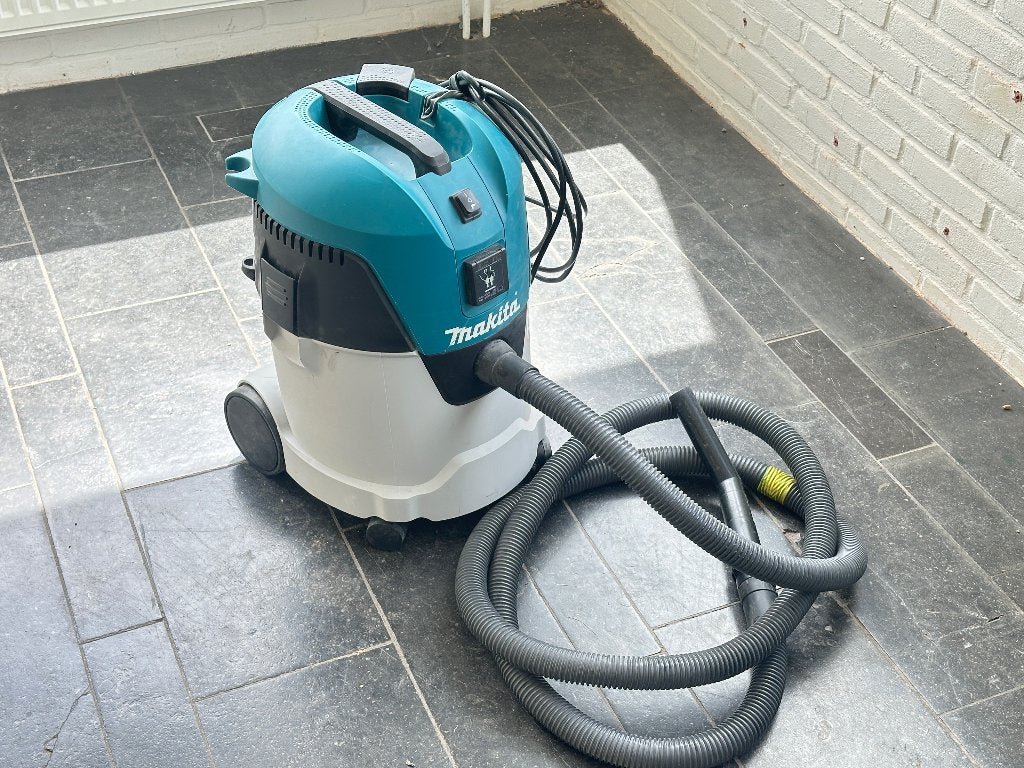 Makita VC2512L bouwstofzuiger, Ophalen, Zo goed als nieuw