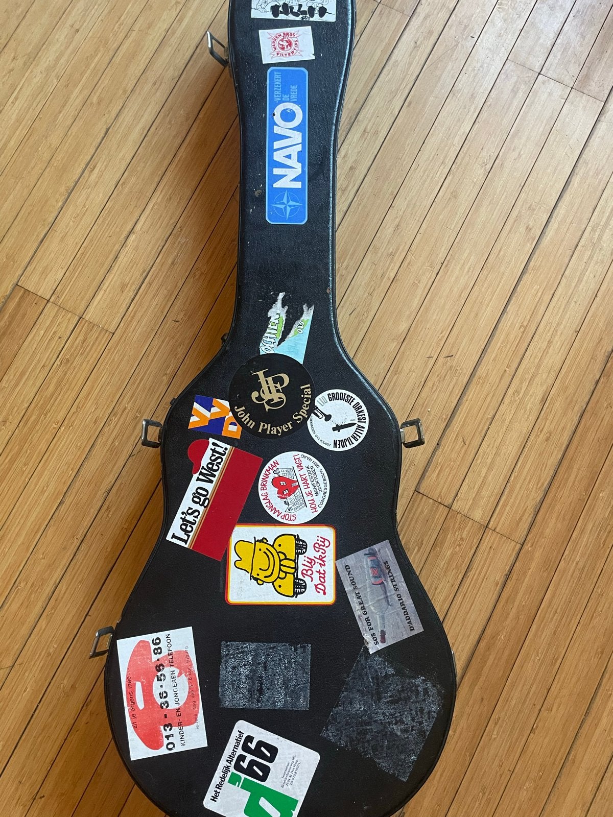 Vintage harde gitaarkoffer akoestische gitaar rood pluche, Ophalen, Gebruikt, Akoestische gitaar, Flightcase