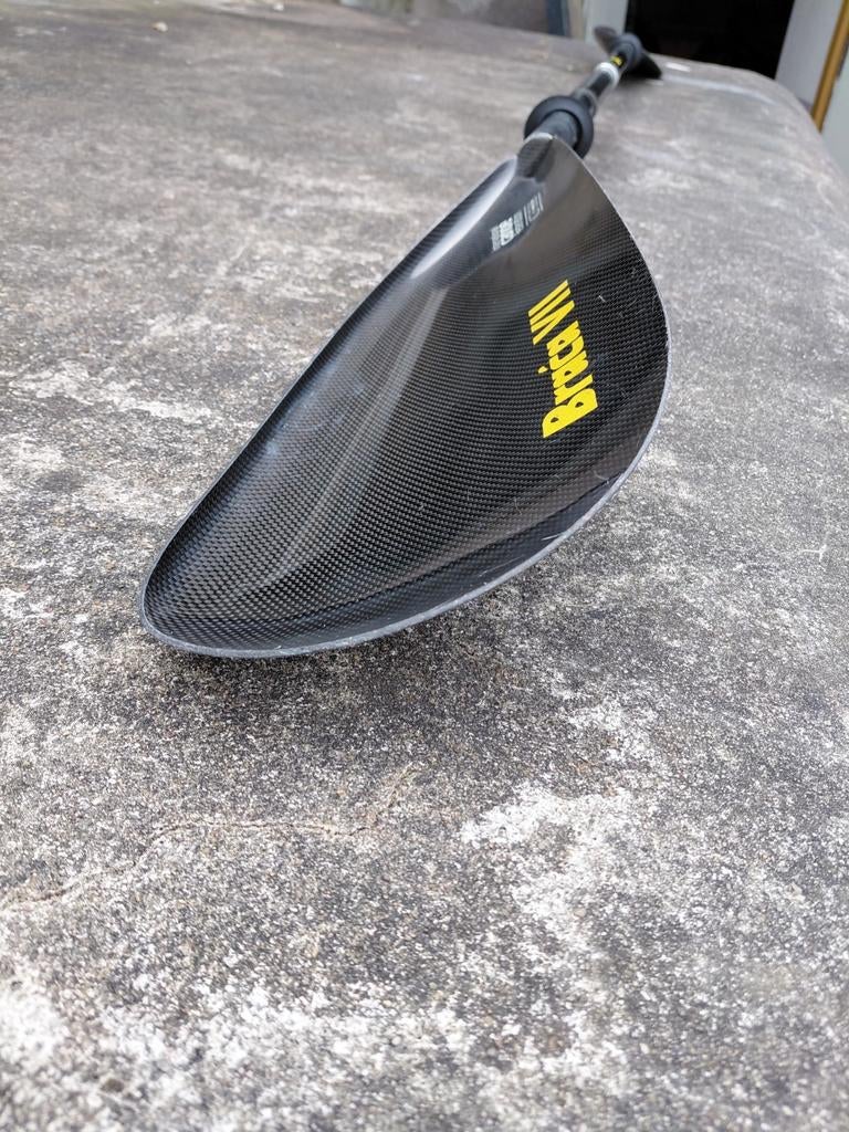 Braca V11 carbon peddel - Bladgrootte 745, Ophalen of Verzenden, Zo goed als nieuw, Dubbelbladige peddel