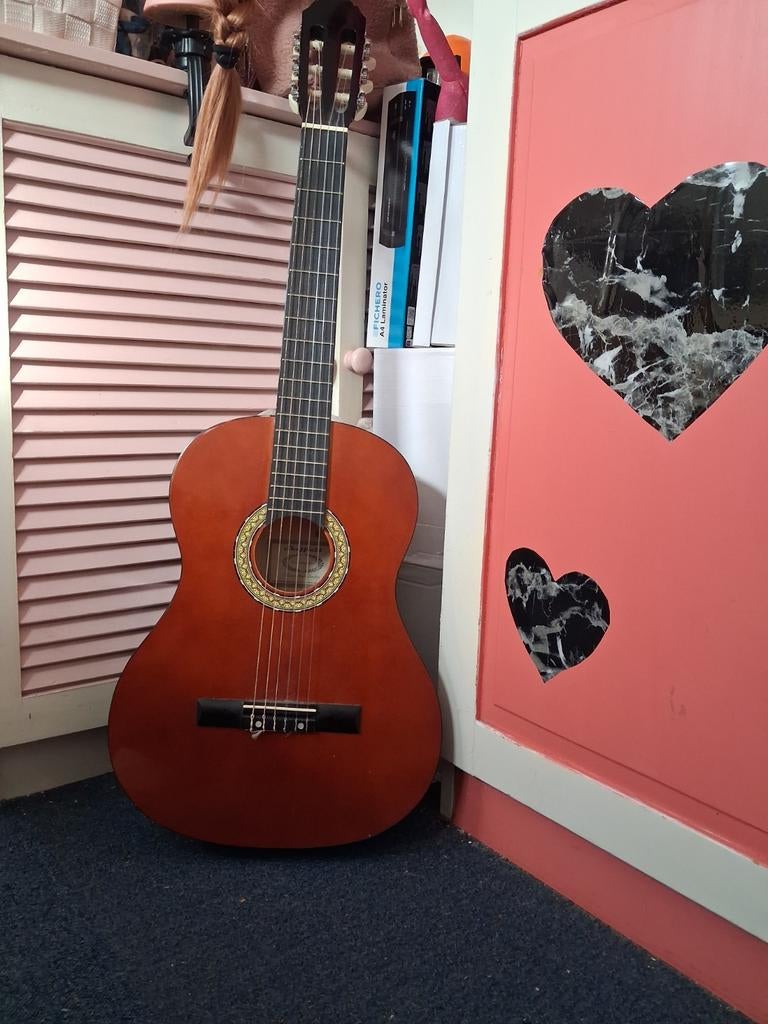 Mooie gitaar., Muziek en Instrumenten, Ophalen, Zo goed als nieuw, Klassieke of Spaanse gitaar