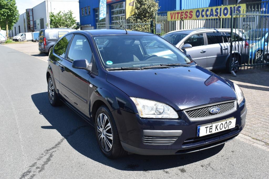 Ford Focus 1.4 59KW 3D 2007 Blauw  NIEUWE AK NIEUWE BANDEN, Auto's, Ford, 15 km/l, 4 cilinders, Blauw, 610 kg