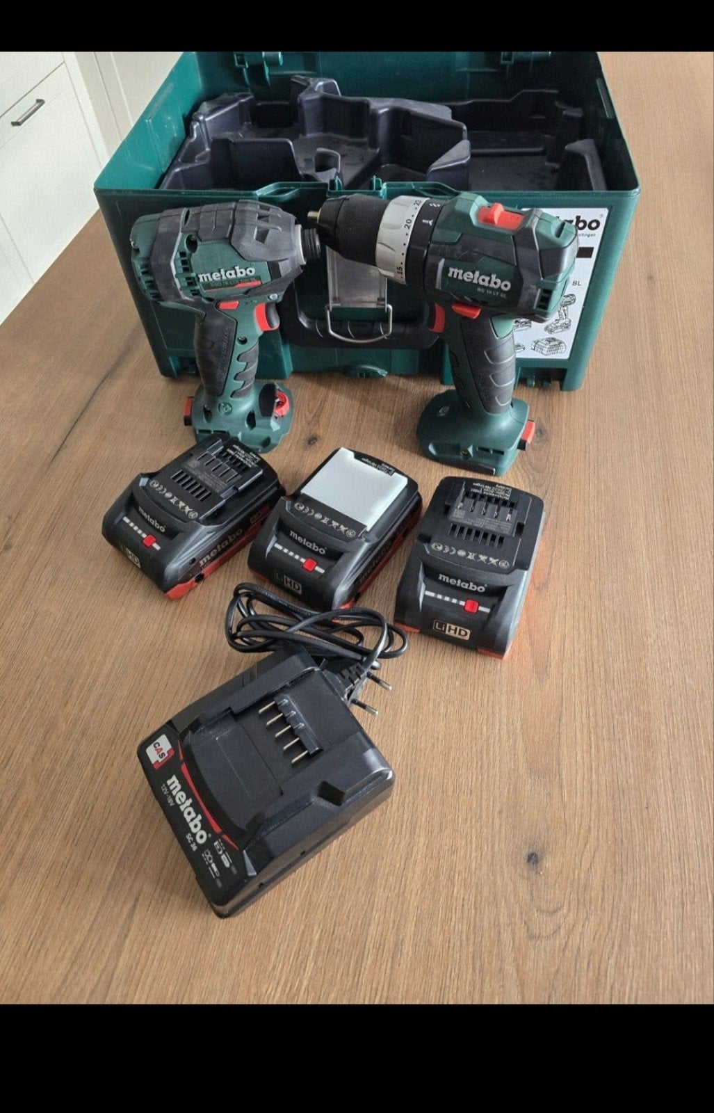 Metabo combiset: slagschroevendraaier, boormachine, 3 accu's, Ophalen of Verzenden
