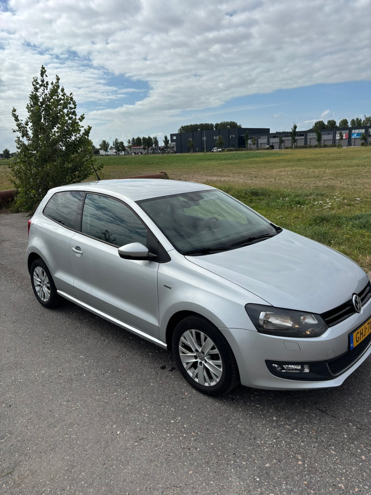 Volkswagen Polo 1.2 2013 Grijs, Auto's, Voorwielaandrijving, 967 kg, 1198 cc, Handgeschakeld