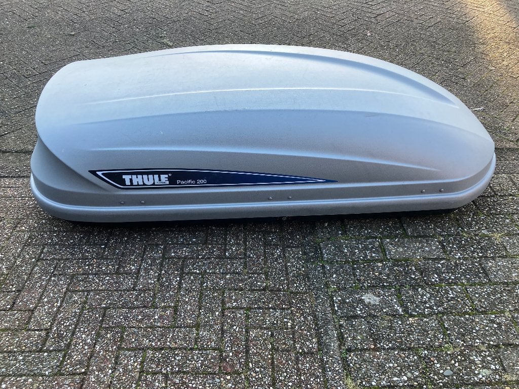 Thule Pacific 200 dakkoffer, Ophalen, Zo goed als nieuw