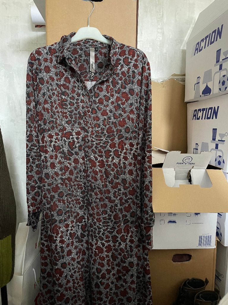 Lange jurk maat 44 Poools zwart wit rood, Maat 42/44 (L), Ophalen of Verzenden, Zo goed als nieuw, Poools