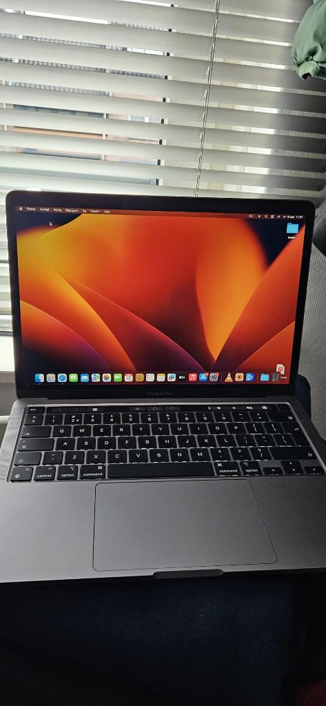 MacBook Pro 2020 M1 (A2338) 16gb RAM & 512GB Opslag, Computers en Software, Apple Macbooks, Ophalen, Zo goed als nieuw, 13 inch