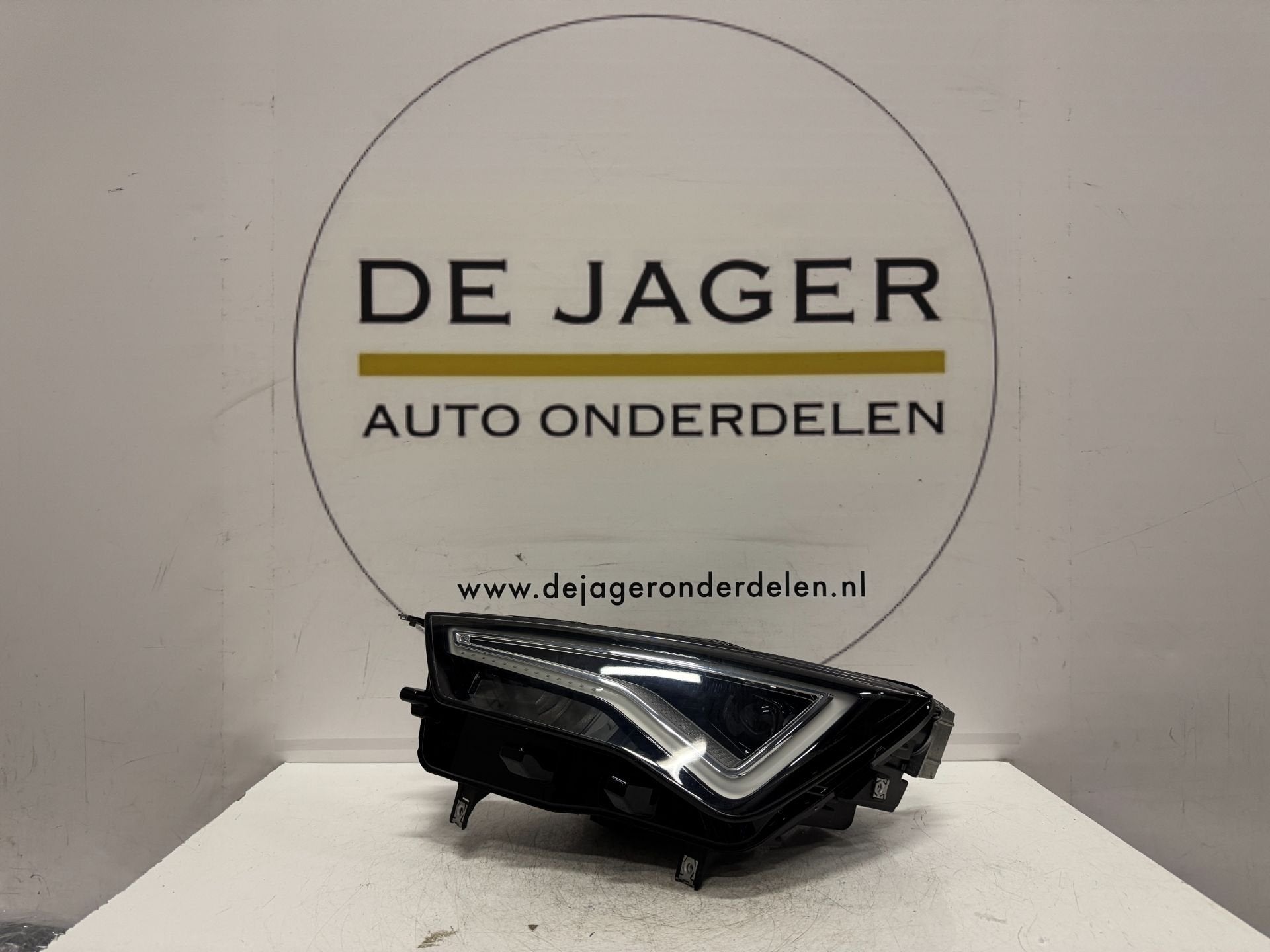 SEAT ATECA FACELIFT VOL LED KOPLAMP LINKS 576941031B 2020-, Gebruikt, Autovia A-2, Km 585 585
08760  Martorell, ES, Ophalen of Verzenden