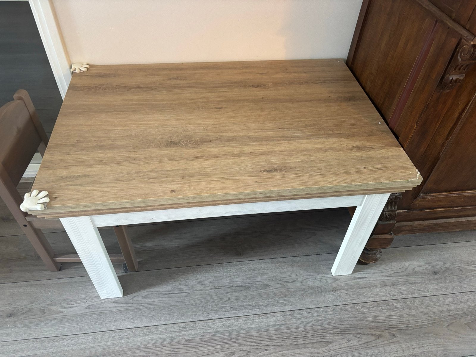 Houten bijzettafel / salontafel, Ophalen, Gebruikt, Vierkant, Tot twee personen