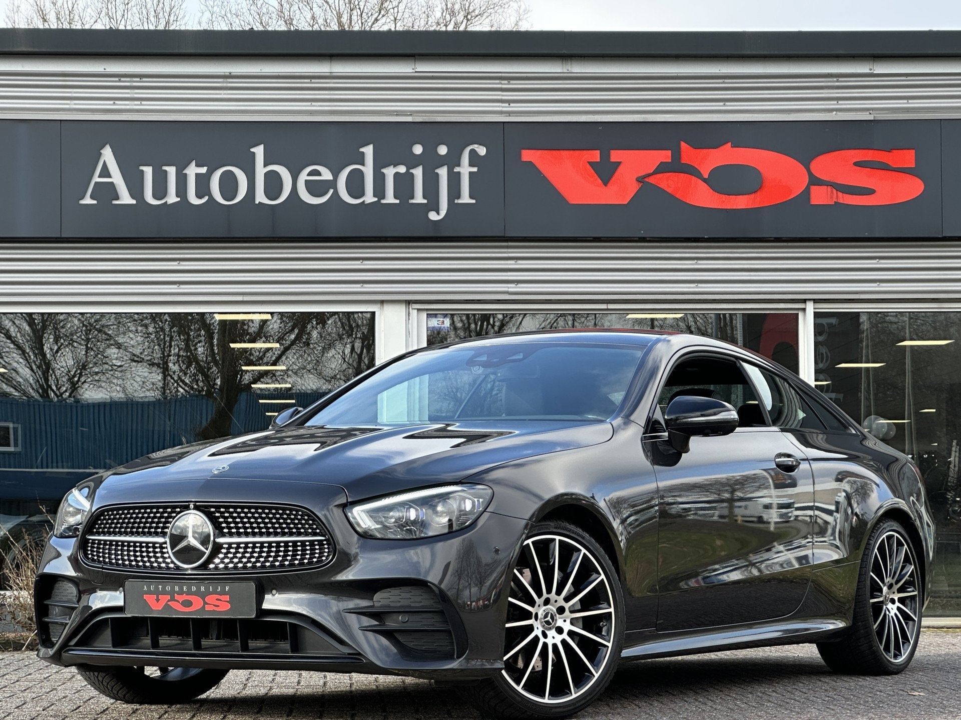 Mercedes-Benz E-Klasse Coupé 200 AMG Line | Memory | 360 ca, Automaat, Achterwielaandrijving, 4 cilinders, 1650 kg