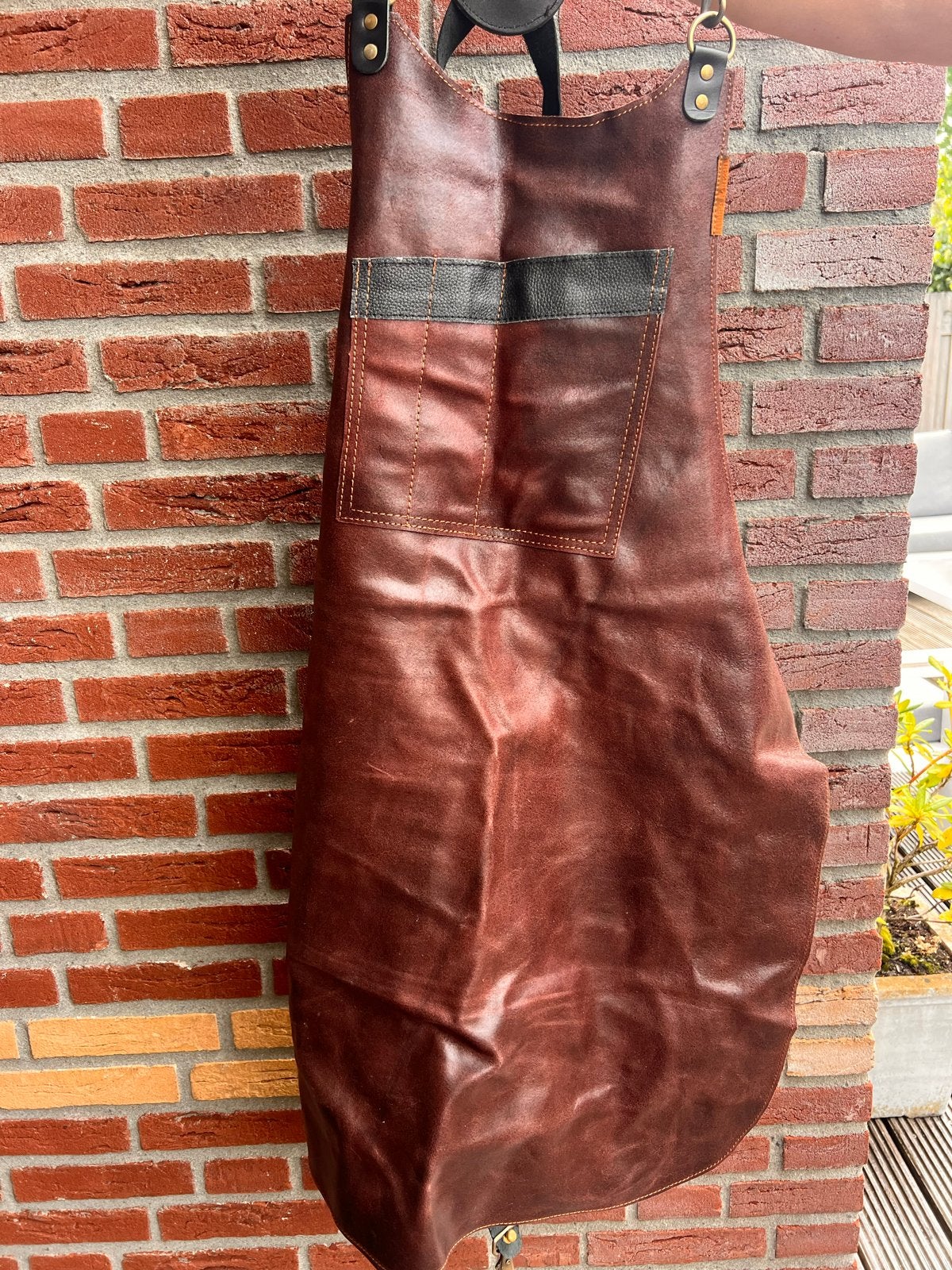 Leren schort voor BBQ, koken of klussen, Huis en Inrichting, Keuken | Keukenbenodigdheden, Overige typen, Ophalen of Verzenden