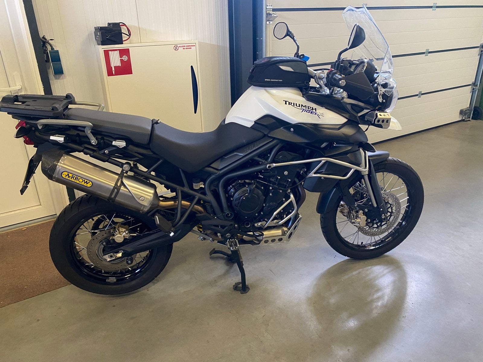 Triumph Tiger 800 XC - Volledig uitgerust 1e eigenaar 17 K, Motoren, Gebruikt, Particulier, ABS, Handgeschakeld
