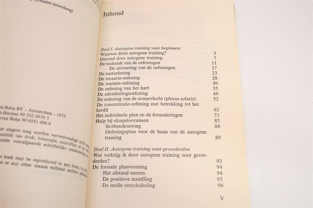 Gezond door Autogene Training — Methode voor Ontspanning, Boeken, Ophalen of Verzenden, Gelezen, Overige onderwerpen, Achtergrond en Informatie