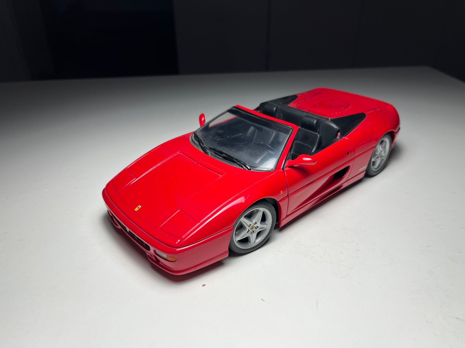 UT Models - Ferrari F355 Spider - Schaal 1:18, Verzenden, Zo goed als nieuw, Auto, UT Models