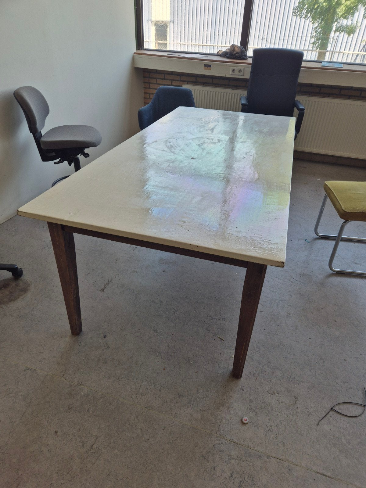 Hardhouten tafel met wit geverfd blad - 210x100x76 cm, Ophalen