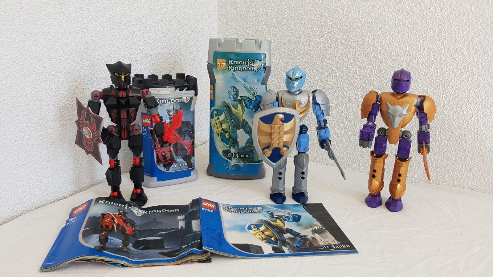 Lego Knights Kingdom Figuren met Boekjes en Dozen, Ophalen of Verzenden, Gebruikt