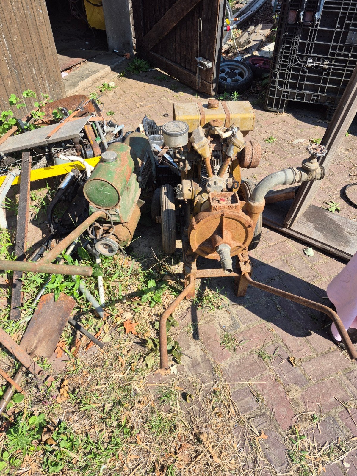 Bernard motor, Minder dan 3 m³, Ophalen