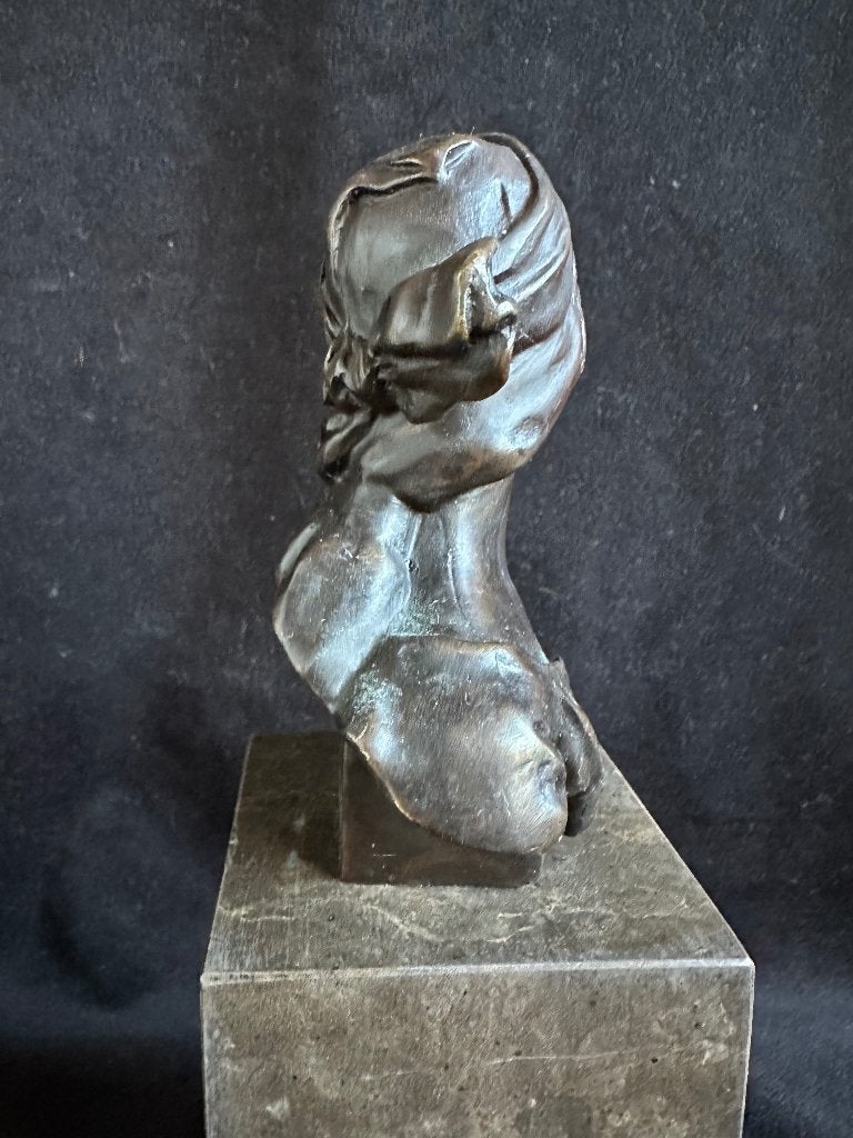 Vrouwen Hoofd op sokkel , brons, Antiek en Kunst, Ophalen of Verzenden, Gemerkt, Brons, Beeld