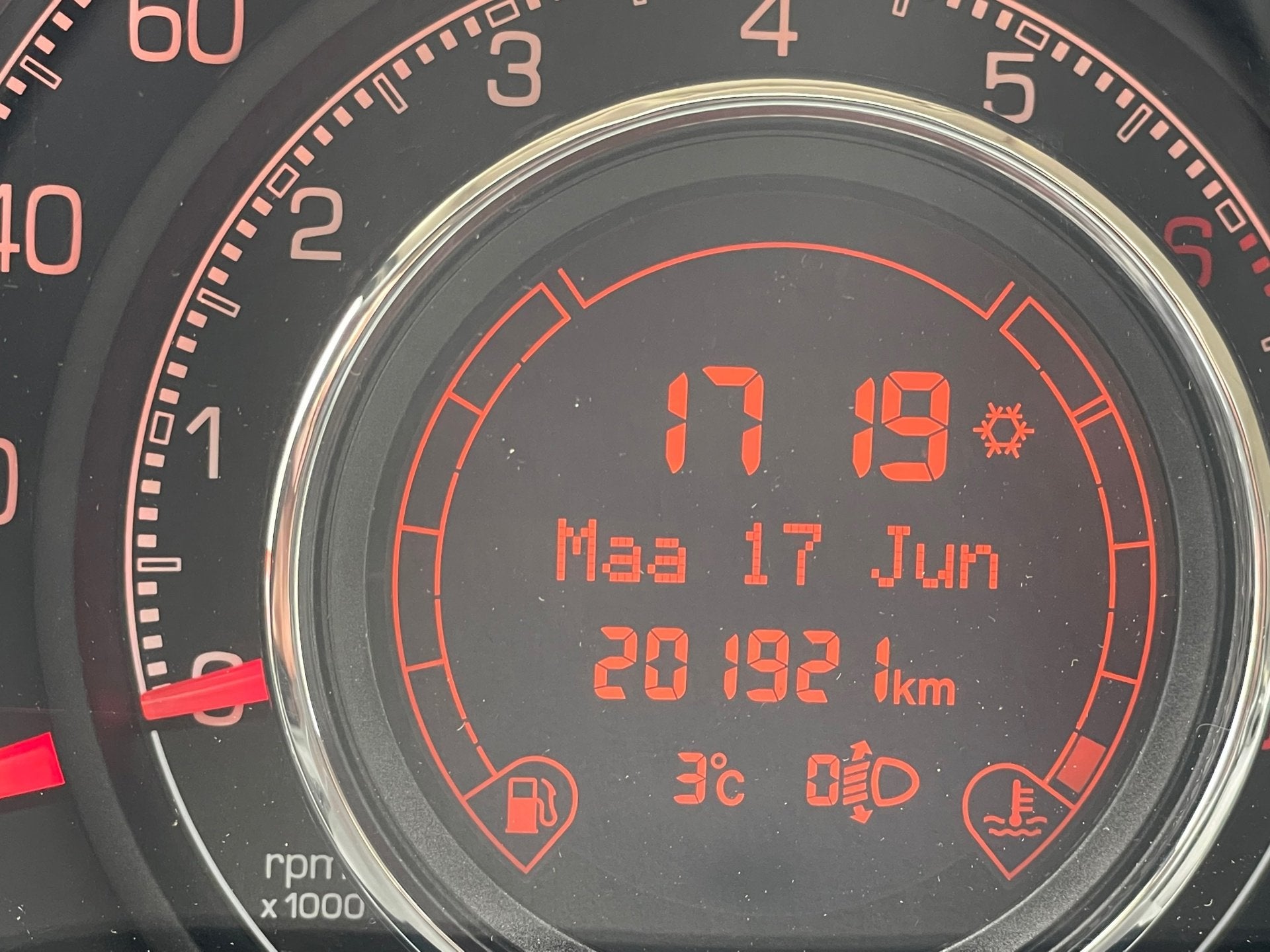 Fiat 500 1.4-16V Sport, Voorwielaandrijving, 101 pk, Gebruikt, 31 €/maand