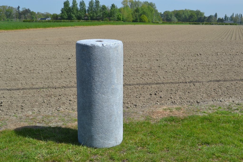 Antieke gekapte arduinen tol, Ophalen