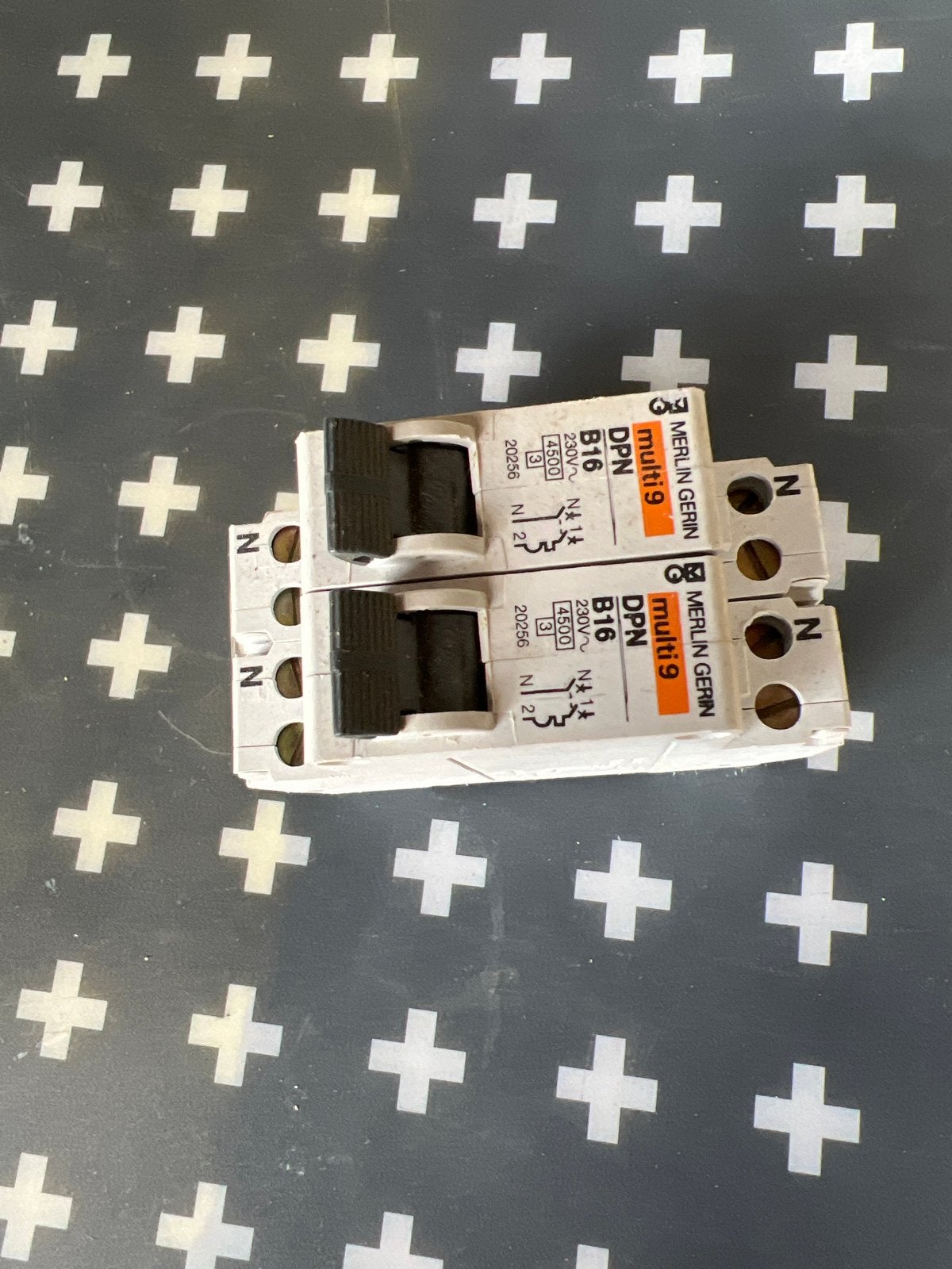 Merlin Gerin Multi 9 B16 Groepenschakelaar (2 stuks), Ophalen of Verzenden, Gebruikt, Schneider Electric, Schakelaar