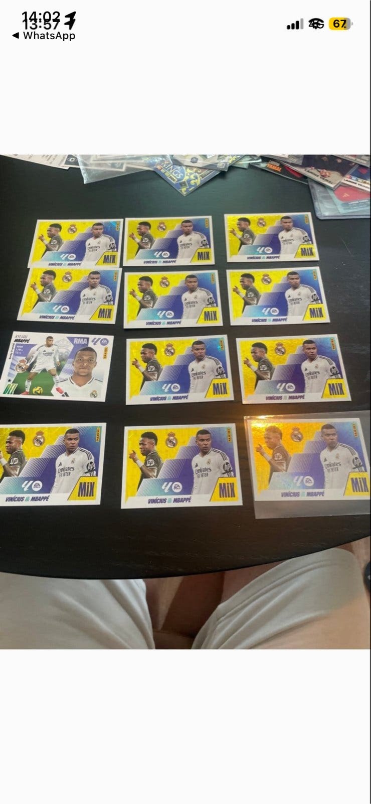 Voetbalplaatjes Vinícius Jr. & Mbappé - Real Madrid, Verzamelen, Ophalen of Verzenden, Zo goed als nieuw, Buitenlandse clubs, Poster, Plaatje of Sticker