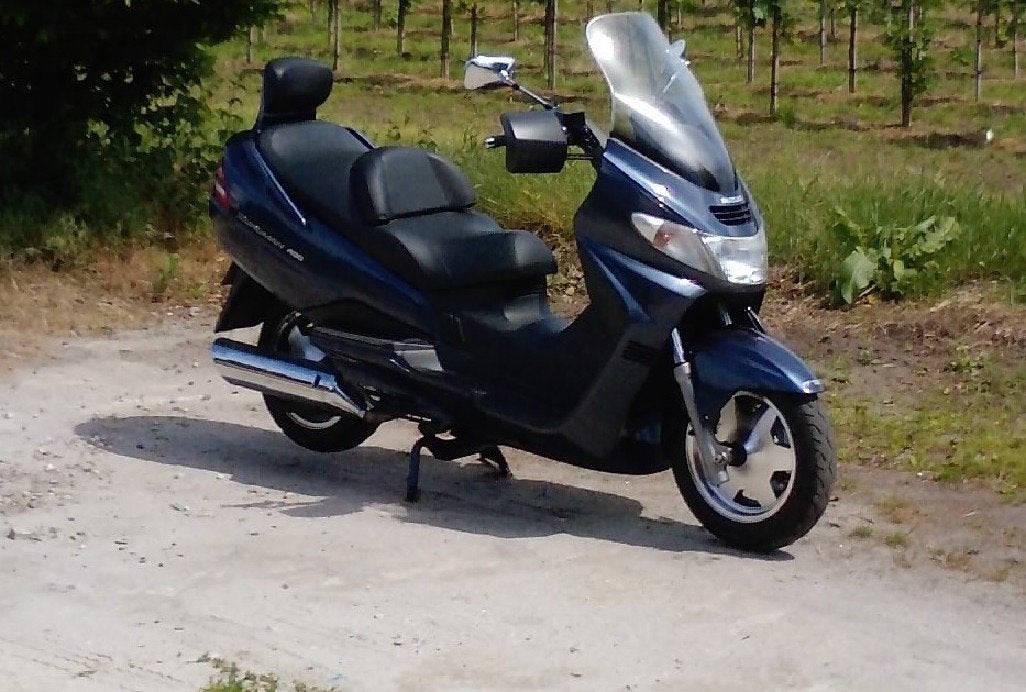 Suzuki AN 400 Burgman - Keurige motorscooter, 58.850 km, Scooter, Gebruikt, Particulier, Automaat