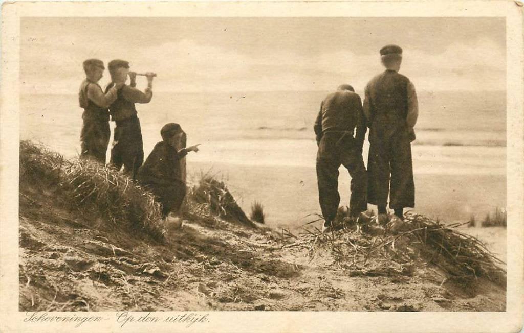 381-109-033 Scheveningen Op den uitkijk, Verzenden, Voor 1920, Zuid-Holland
