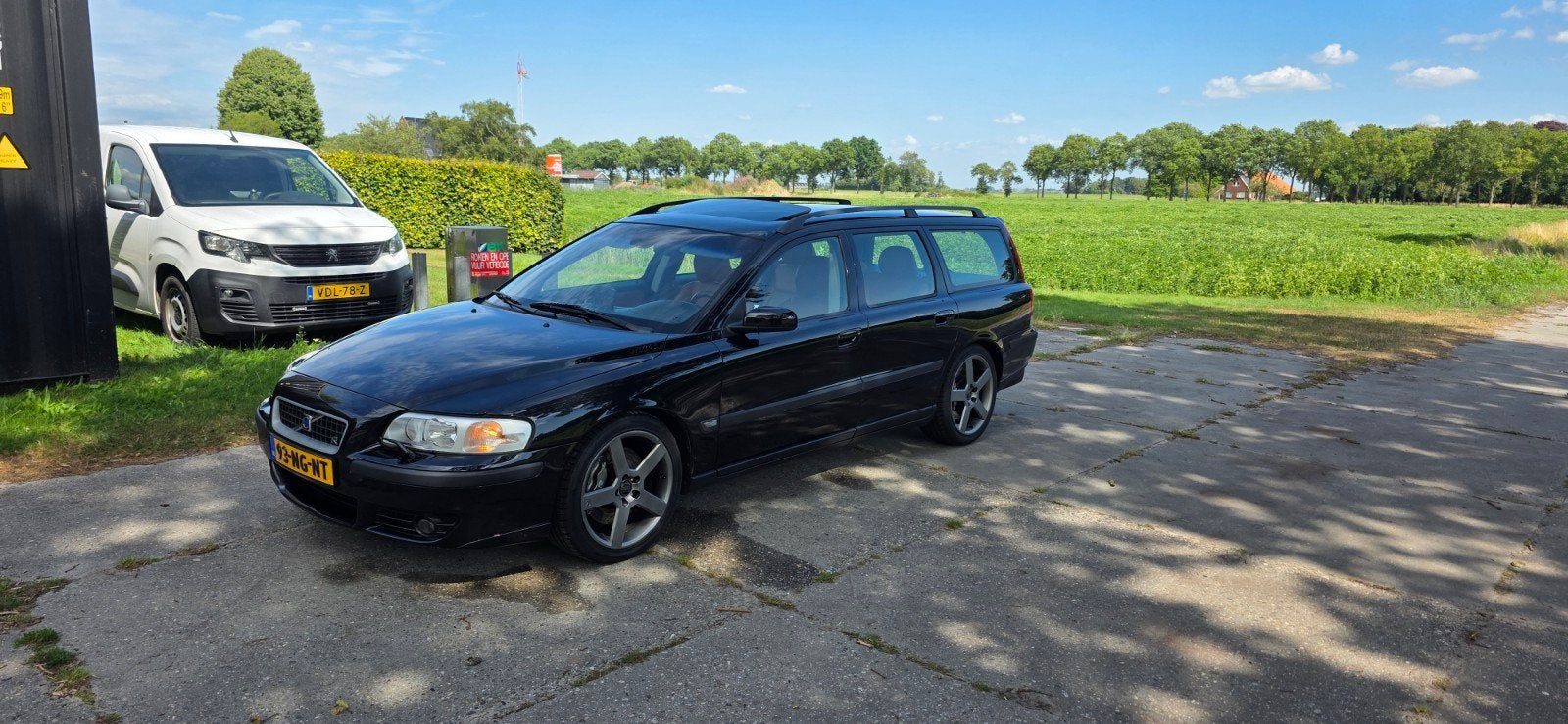 Volvo V70R AWD, Auto's, Volvo, Particulier, V70, Benzine, Euro 4, Stationwagon, Automaat, Zwart, Overige kleuren, Leder, Vierwielaandrijving