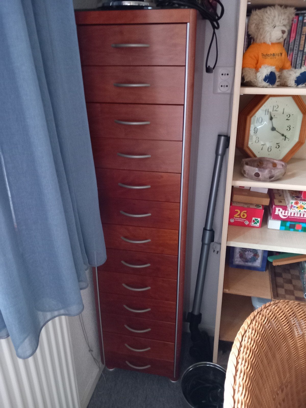laden kasje hg 145 br 35 dp 35   10euro Afhalen, Ophalen, Hout, Cd's