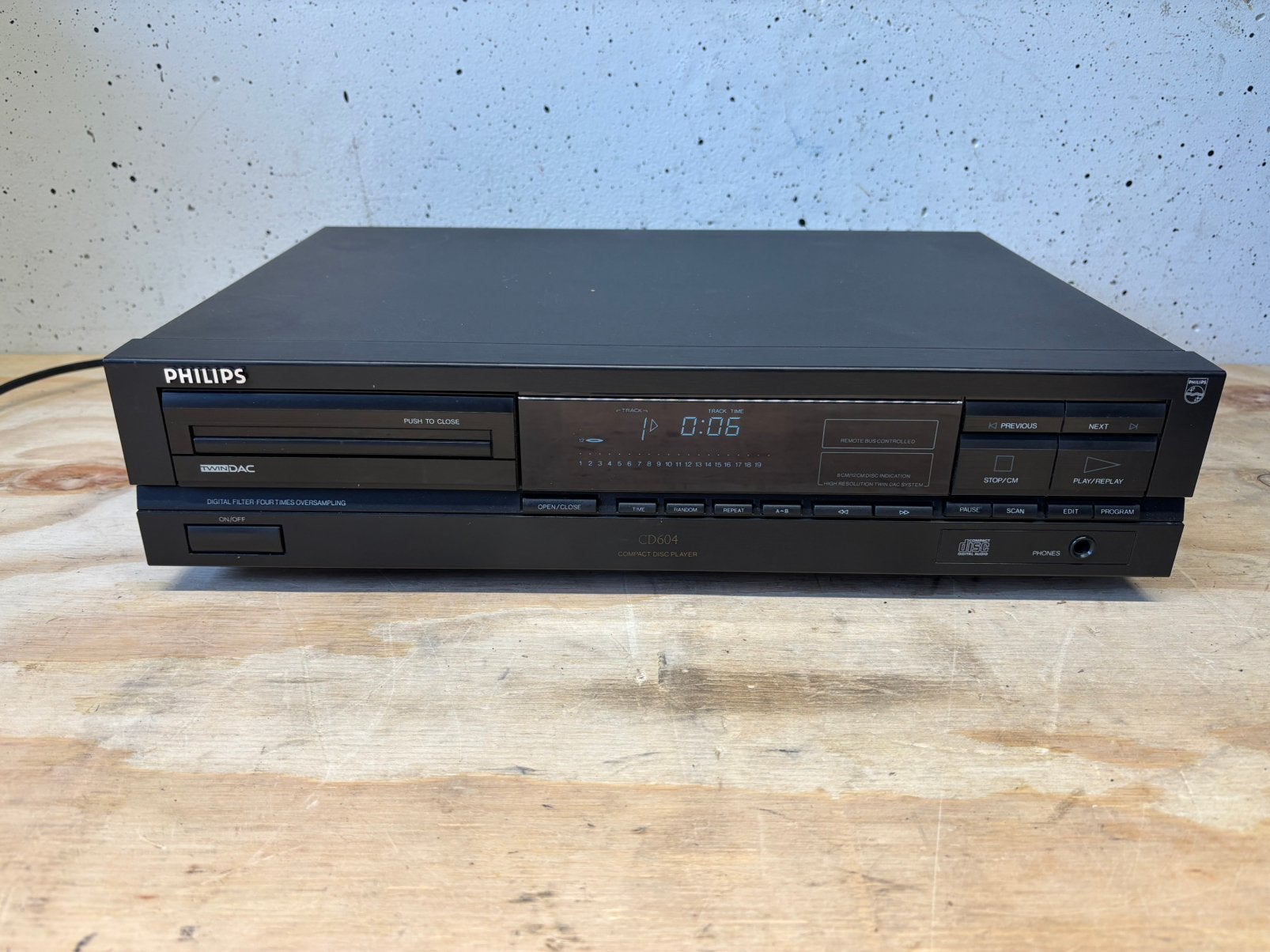 Philips CD604 vintage cd speler, Ophalen of Verzenden, Gebruikt, Philips