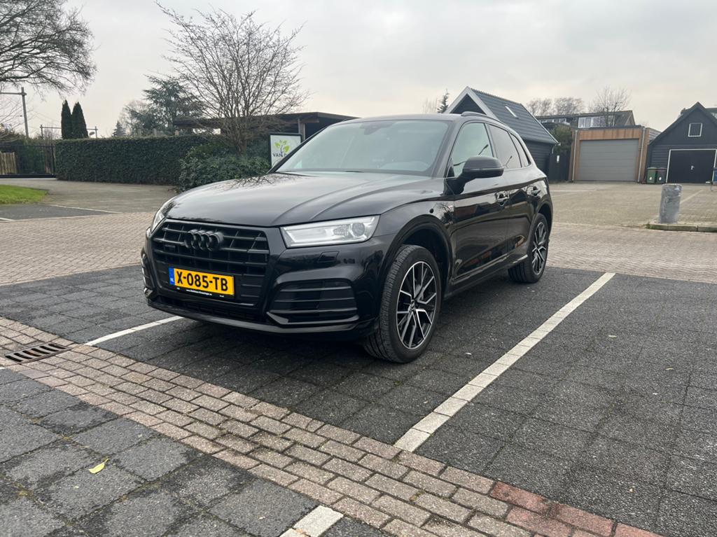 Audi Q5 50 Tfsi e Quattro 299pk S Tronic 2020 Zwart, 2005 kg, 1750 kg, Zwart, Plug-in hybride