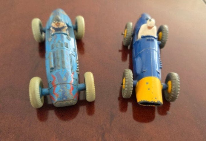 2 Klassieke oude racemodellen van Dinky Toys 1950-1960, Verzenden