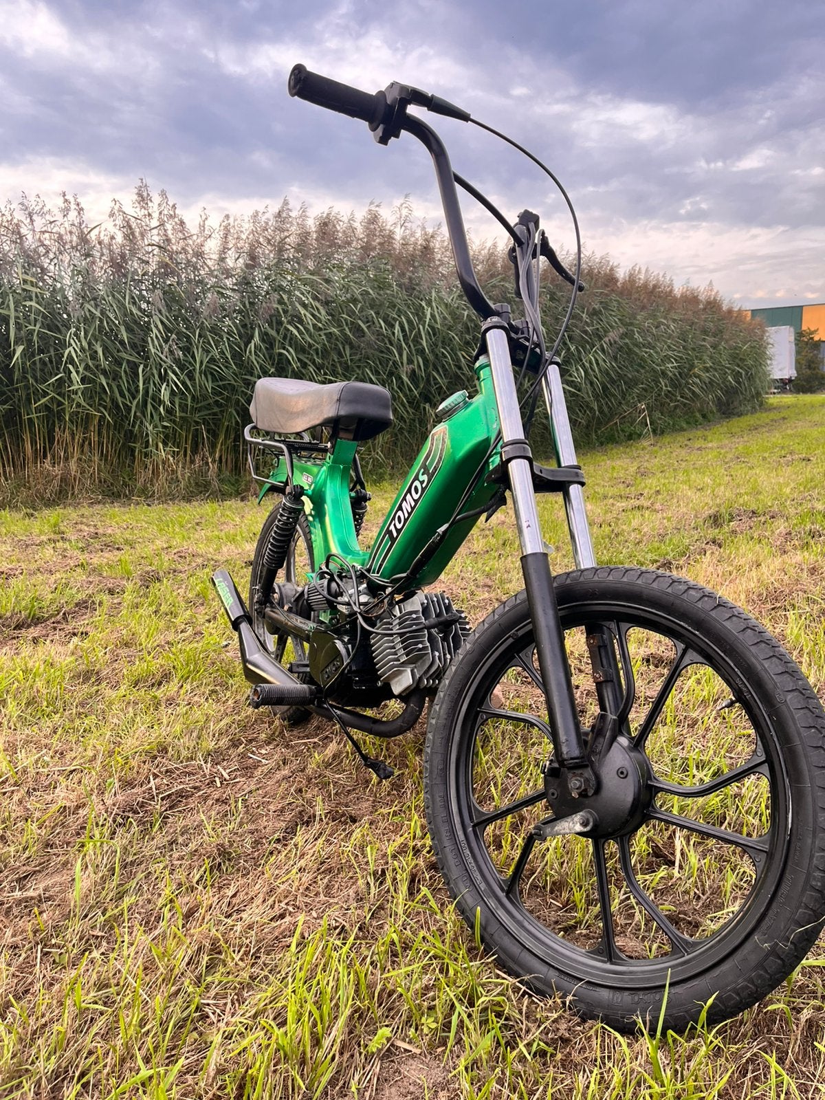 Tomos 65cc, Fietsen en Brommers, Ophalen, 65 cc, Zo goed als nieuw, 2 versnellingen