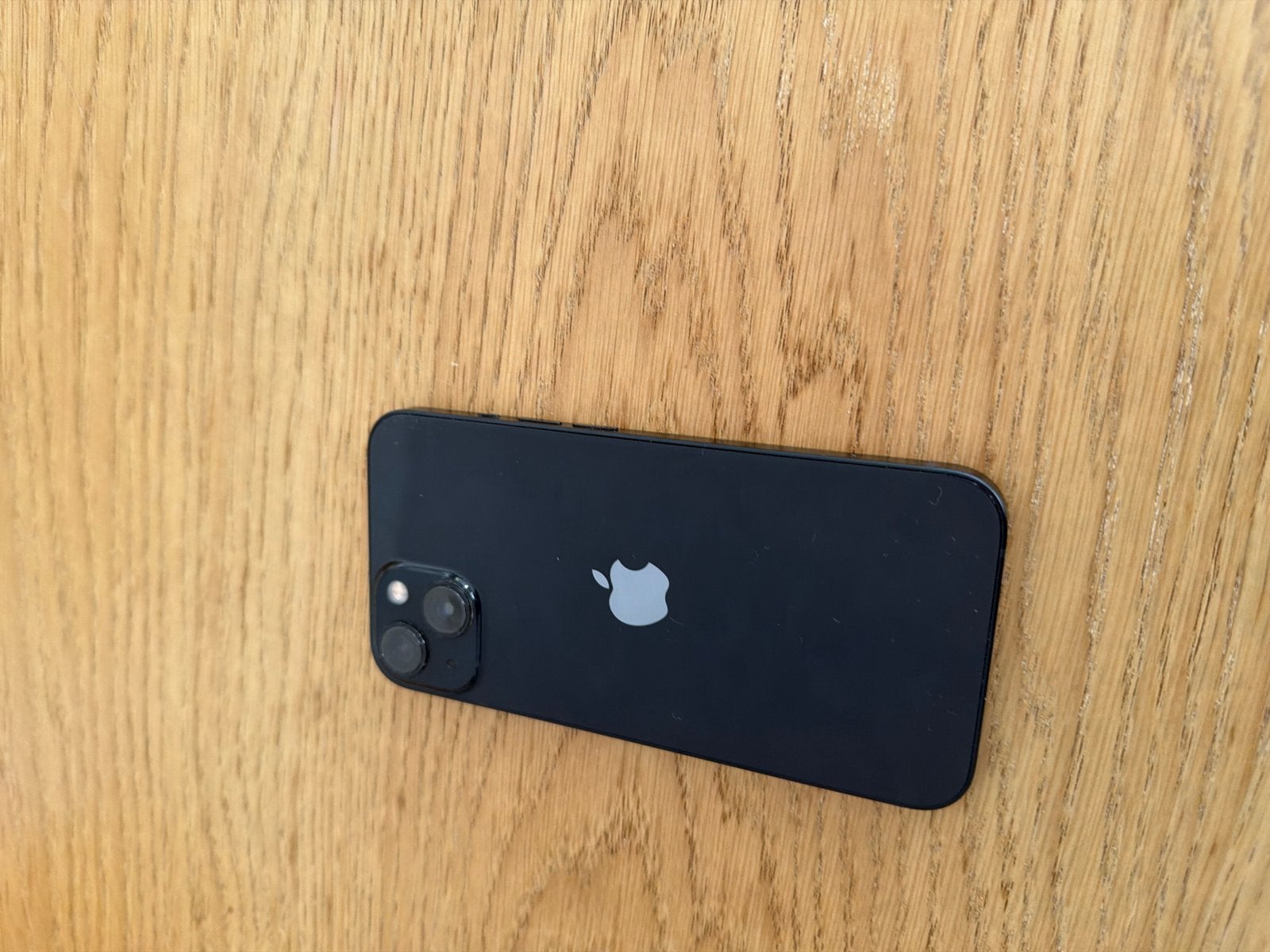 Foto 3 van iPhone 13 - 256 GB - Zwart -  4 jaar oud