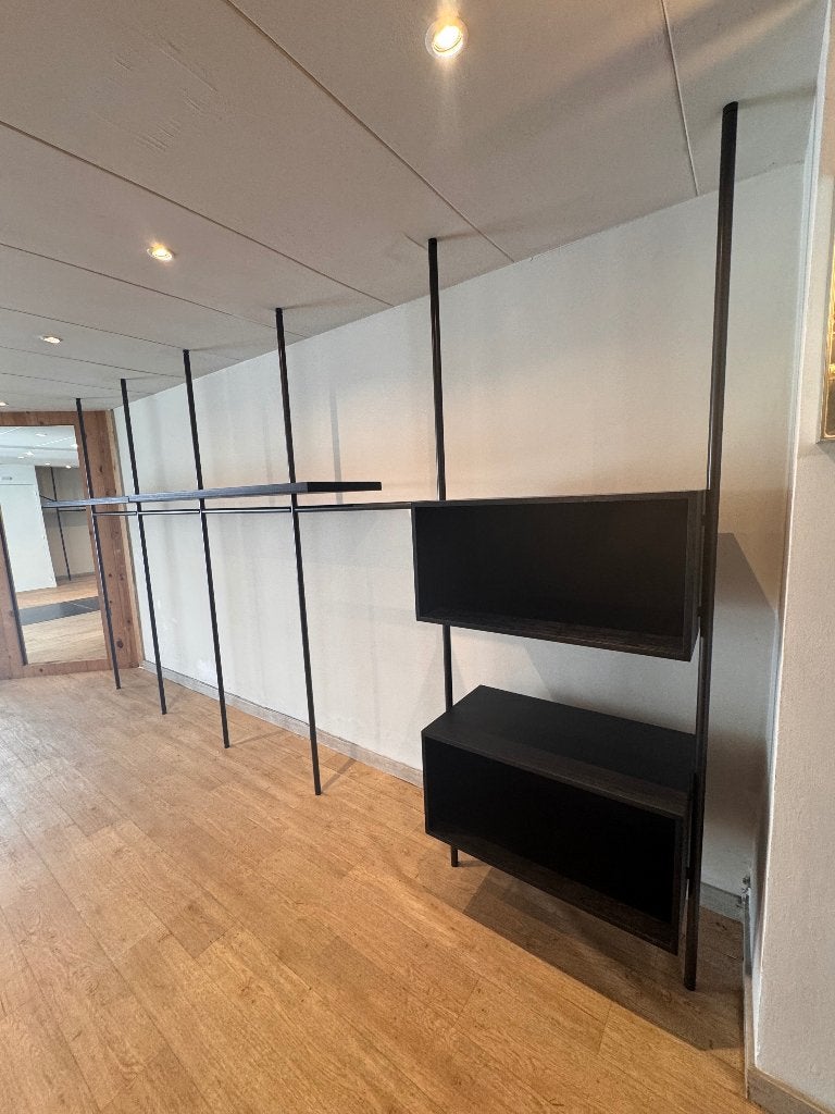 Design winkelrekken kledingzaak, Ophalen, Gebruikt