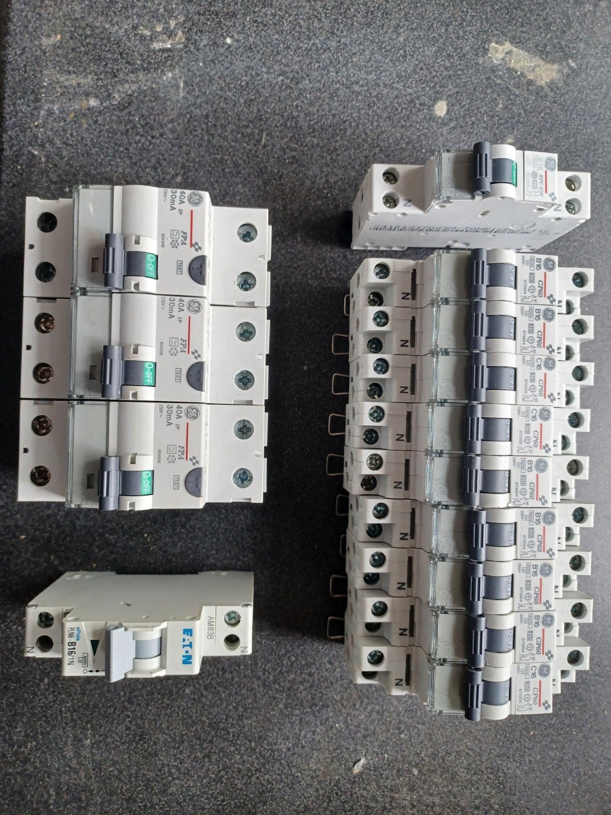 GE en Eaton aardlekschakelaars en automaten, Ophalen of Verzenden, Gebruikt, Eaton, Aardlekschakelaar
