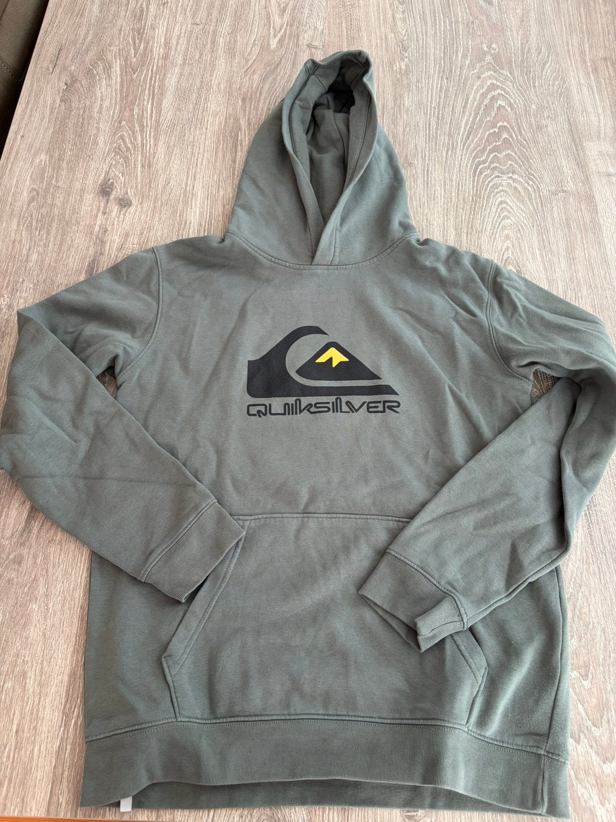 Quik silver hoodie, Ophalen of Verzenden, Zo goed als nieuw, Jongen, Trui of Vest