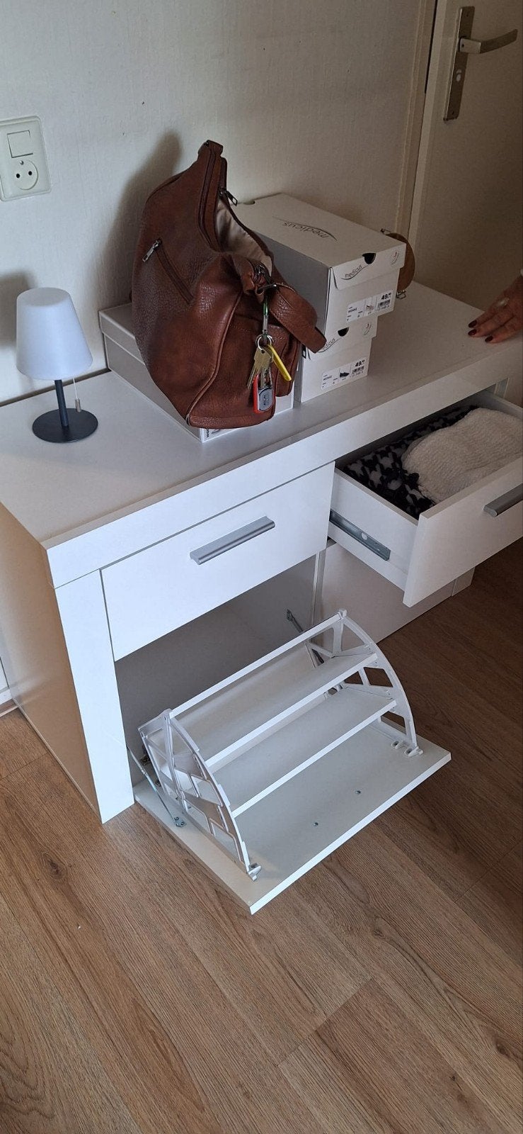 Schoenen/ladenkast Nieuw in doos., Ophalen, Nieuw