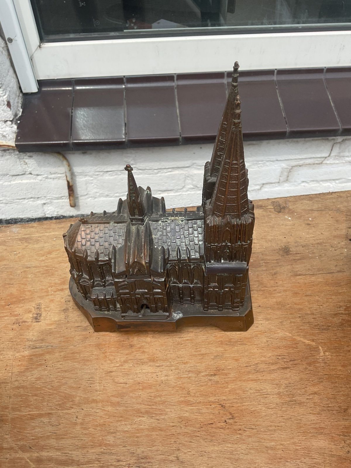 Opwindbare muziekdoos kerk Kölner Dome koper brons? Werkt!, Antiek en Kunst, Ophalen